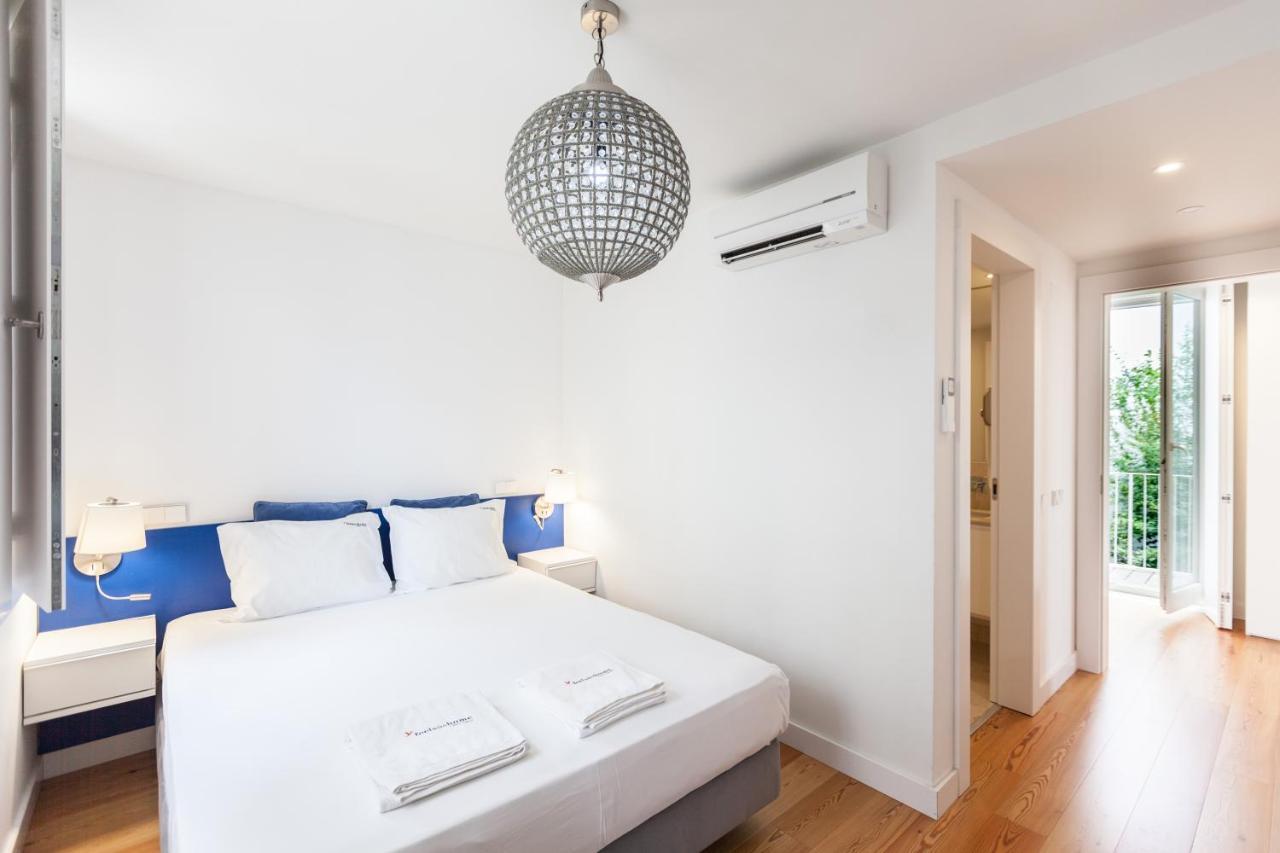 Apartment Flh Mouraria Blue Design With Parking & Pool Lisbon